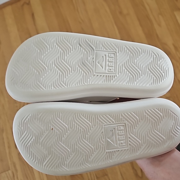 Reef Slides - Picture 2 of 4